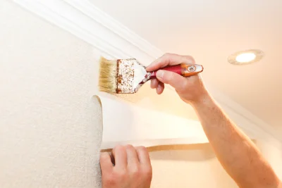 Pose de papier peint à Morisel — revêtements muraux et toiles de verre